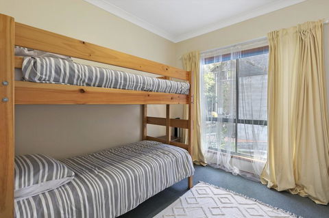 Bimini House - Accommodation Bookings 2