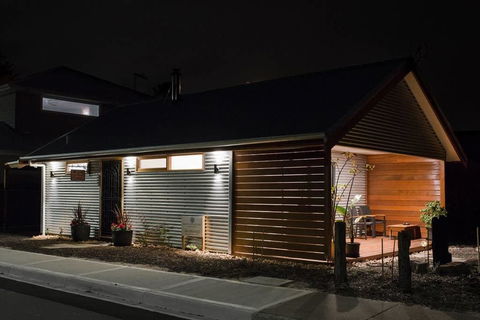 Bird In Hand Cottage, Port Noarlunga - Accommodation Bookings 3