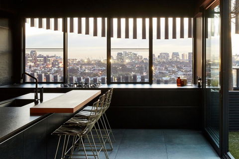 Birdcage Penthouse Luxury Melbourne Ultra Modern Industrial Chic - Accommodation Bookings 1