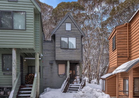 Blairs-DPA - Accommodation Bookings 0