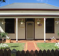 Bloomsbury Cottage - Accommodation Bookings