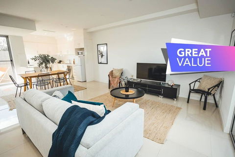 Blue Gum On First Ave - CBD Fringe, WiFi, Netflix - Accommodation Bookings 0