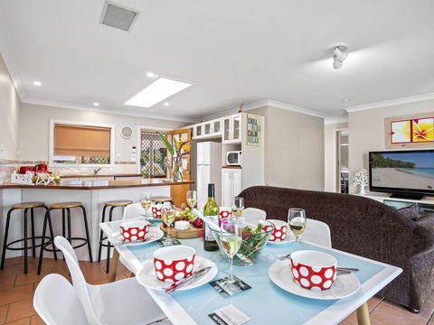 Blue Haze - Air Conditioned Comfort - Accommodation Bookings 0