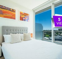 Blue Moon at Watson - Wifi - Gym - Pool - Cafe - Accommodation Bookings