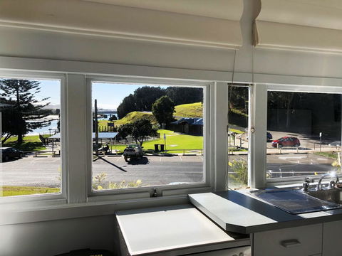 Bluewater House - Accommodation Bookings 3