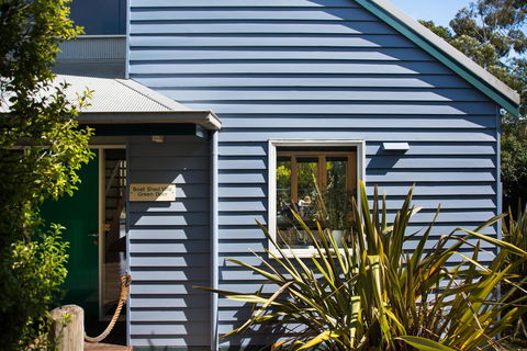 Boatshed Villa Green Door - Accommodation Bookings 1