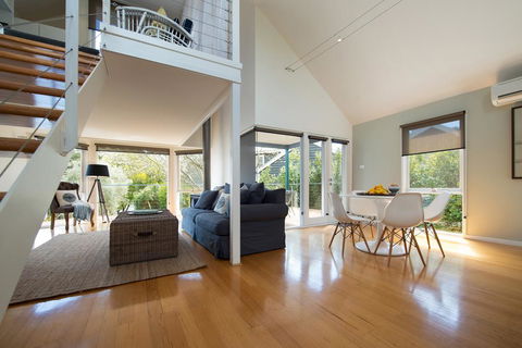 Boatshed Villa Yellow Door - Accommodation Bookings 1