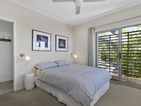 Bombora 4 Bedroom - Accommodation Bookings 1
