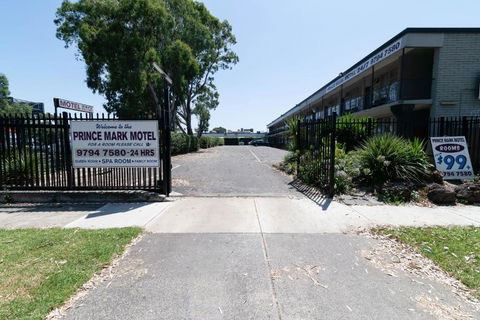 The Prince Mark Motel - Accommodation Bookings 3