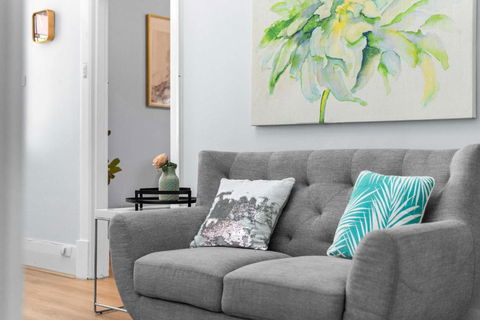 The Newly Renovated - Maylands Vacation Home - Accommodation Bookings 3