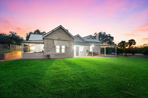 The River Block - Accommodation Bookings 1