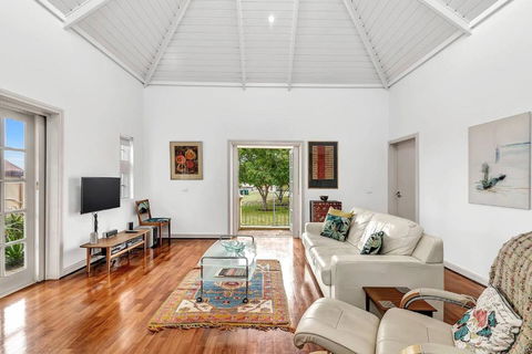 Time And Tide Hideaway - A Spacious Beachside Escape - Accommodation Bookings 0