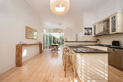 Timeless Gem In Malvern East - Accommodation Bookings 2