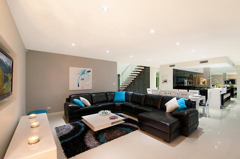 Waterfront Splendour - Accommodation Bookings 2