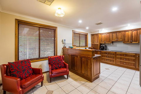 Watervale Hotel Guesthouse - Accommodation Bookings 3