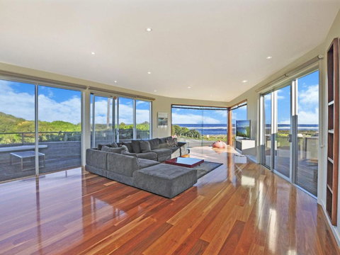 Whispers - Accommodation Bookings 2