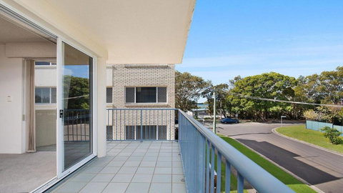 Windbourne Unit 4 Golden Beach QLD - Accommodation Bookings 1