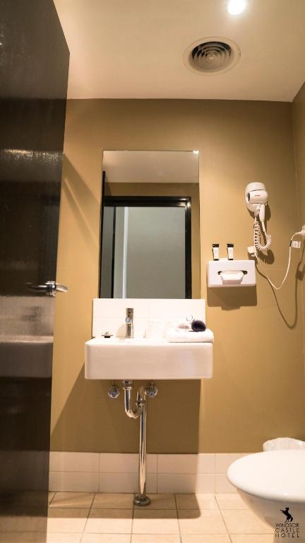 Windsor Castle Hotel - Accommodation Bookings 2