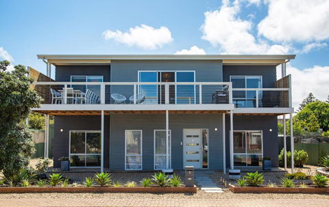 Xanadu - Aldinga Beach - C21 SouthCoast Holidays - Accommodation Bookings 0
