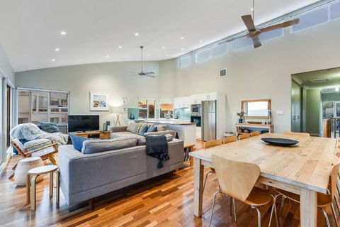 A Surfers Paradise At Chiton Rocks Pets Welcome - Accommodation Bookings 3