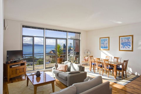 Apartment 35 Pacific Apartments - Accommodation Bookings 2