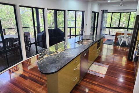 EUROLIE ON HIGH At Kingfisher Bay Fraser Island - Accommodation Bookings 3