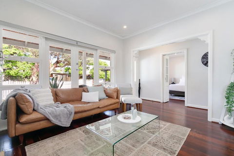 Guildford Cottage By Swan Bnb Management - Accommodation Bookings 1