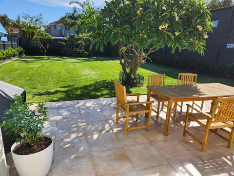 WOW - King Beds, Huge Yard, New Reno, Close To Beach, Private, Level No Stairs - Accommodation Bookings 1