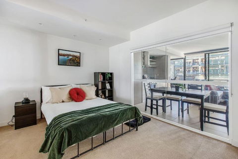 Yarra Mirage - Urban Chic Meets Cosy Retreat - Accommodation Bookings 1