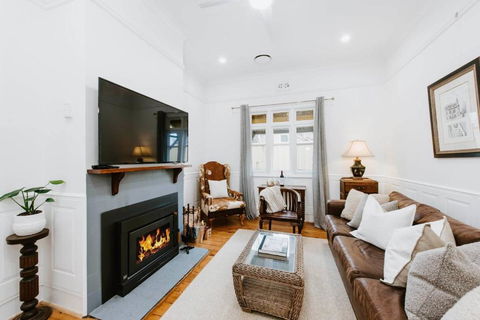 Yarranvale On Gladstone - A Gorgeous Country Abode - Accommodation Bookings 2
