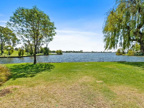 Yarrawonga Lakeside Apartment 23 - Accommodation Bookings 0