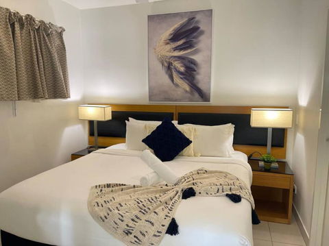 ZEN OCEAN BLISS - Cozy 2-BR/2-BA Sea View Retreat - Accommodation Bookings 1