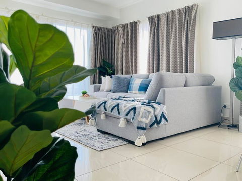 ZEN OCEAN BLISS - Cozy 2-BR/2-BA Sea View Retreat - Accommodation Bookings 3