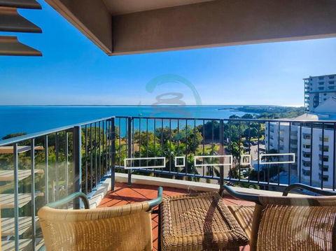 ZEN88 ESPLANADE: 1-BR Top Floor Ocean View Suite - Accommodation Bookings 0
