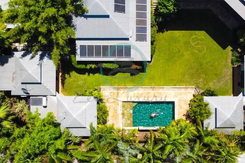 Zenhouse: 6-BR Balinese Tropical Oasis In Nightcliff Central - Accommodation Bookings 0