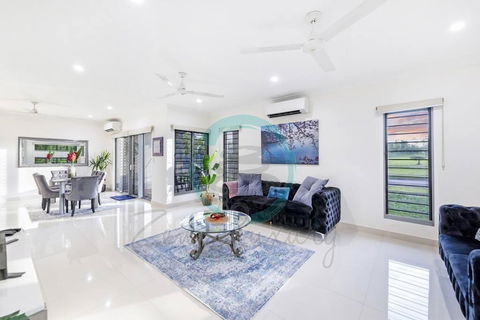 Zenhouse: Stylish Muirhead Home Near Park/Hospital - Accommodation Bookings 0
