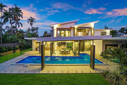 ZenLux Massive 5-BR Holiday Home - Pool - BBQ - Accommodation Bookings 0