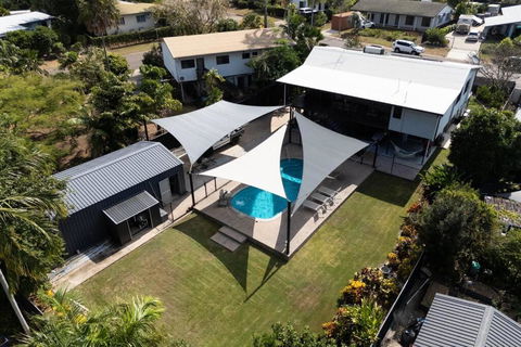ZenLux Rosewood Luxury Family Escape - Pool - BBQ - Accommodation Bookings 0