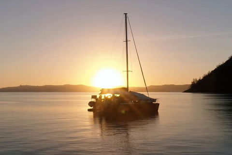 2-Night Whitsunday Islands All-Inclusive Sailing Tour From Airlie Beach - Accommodation Bookings 0