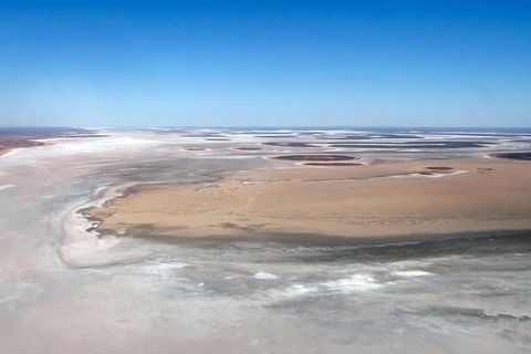 Scenic Flight: Lizard Safari - Accommodation Bookings 4