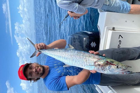 Full Day 9.5 Hour Offshore Fishing Charter - Accommodation Bookings 2