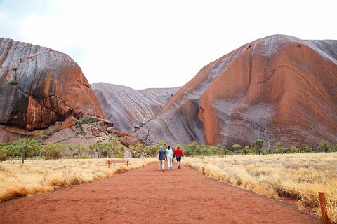 2-Day Uluru (Ayers Rock) And Kata Tjuta Trip From Alice Springs - Accommodation Bookings 1