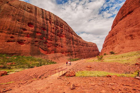 Kata Tjuta Sunrise And Valley Of The Winds Half-Day Trip - Accommodation Bookings 3