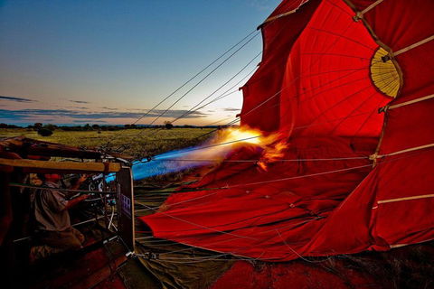 Early Morning Ballooning In Alice Springs - Accommodation Bookings 0