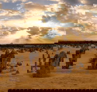 Pinnacle Desert Sunset and Night-time Stargazing Tour from Perth - Accommodation Bookings