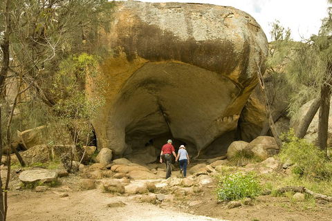 2-Day Wave Rock, York, Wildflowers & Aboriginal Experience - Accommodation Bookings 3
