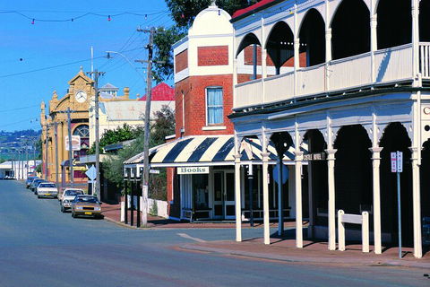 2-Day Wave Rock, York, Wildflowers & Aboriginal Experience - Accommodation Bookings 5