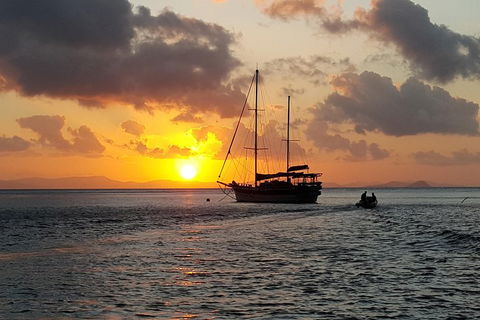 2-Day Whitsundays Sailing Adventure: SV Whitehaven - Accommodation Bookings 4