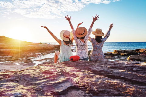 4-Day Coastal Loop Via Monkey Mia Wild Dolphins Kalbarri Pinnacles Perth Return - Accommodation Bookings 4