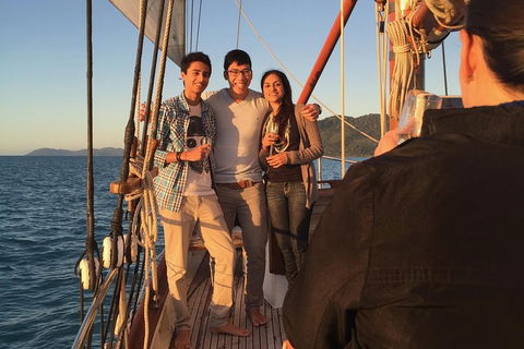 Whitsunday Islands Private Sailing Experience With Snorkeling & Langford Reef - Accommodation Bookings 5